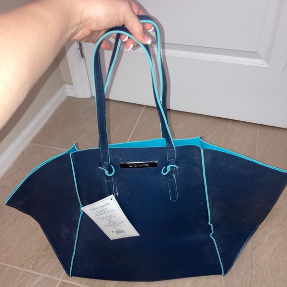 Vince Camuto Handbags - NWT - Vince Camuto Tote